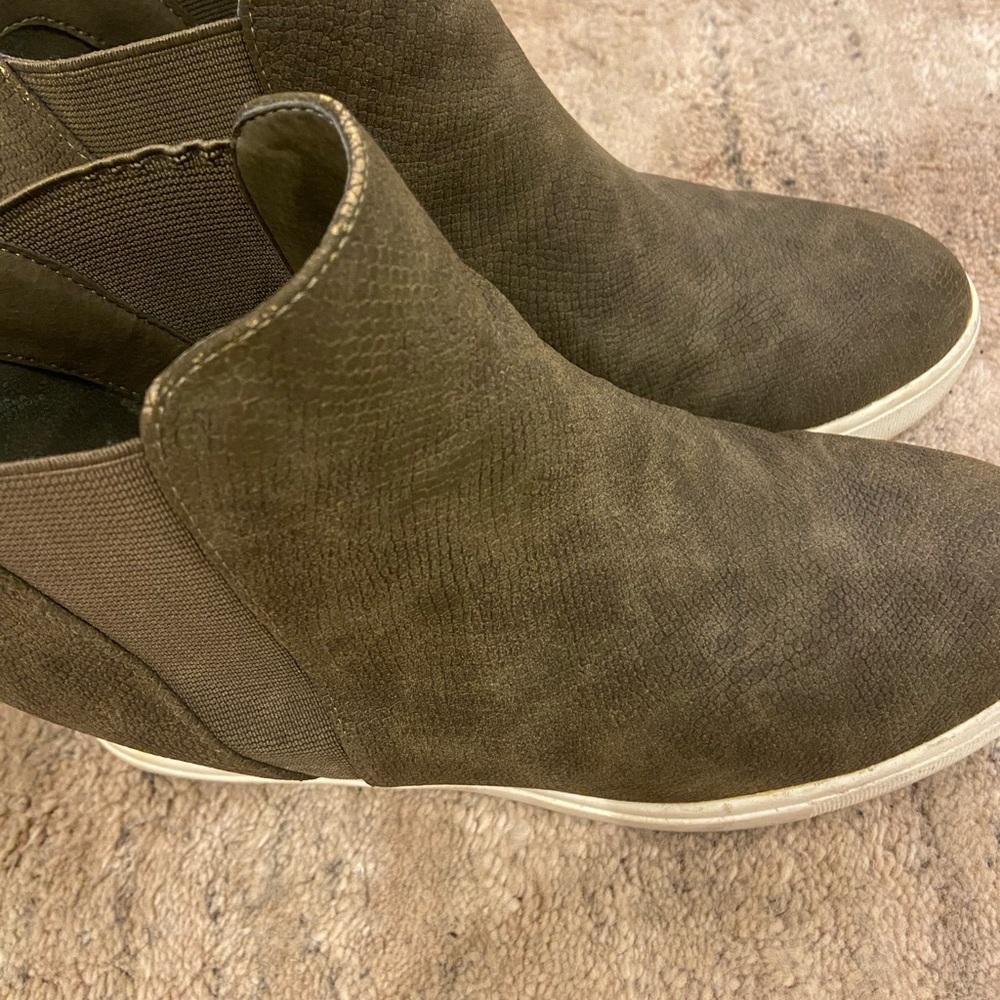 Olive Green slight heel Boots